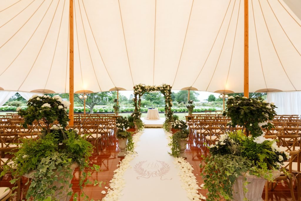 Tent wedding Ceremony Colin Cowie ellwed