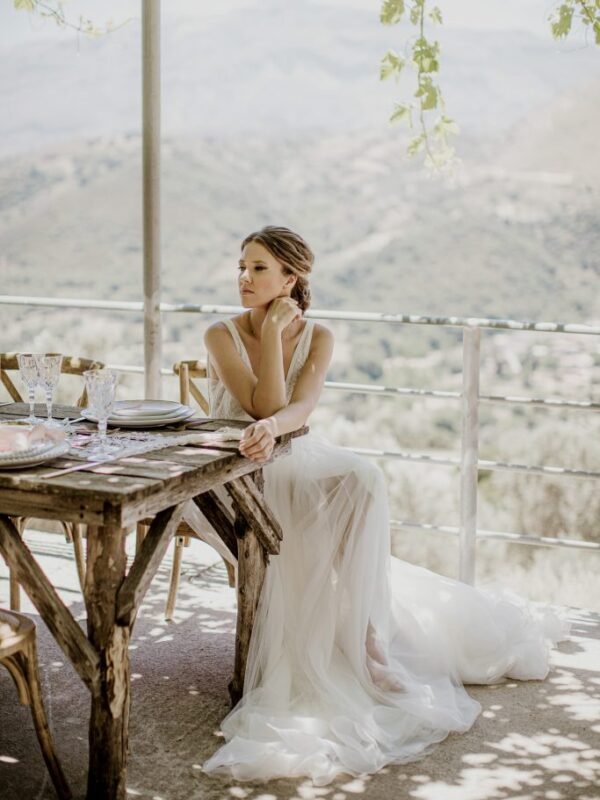 Inspirational-Bridal-Tale-From-Cretan-Mountain-Springs-by-IriniKoronaki-on-Ellwed
