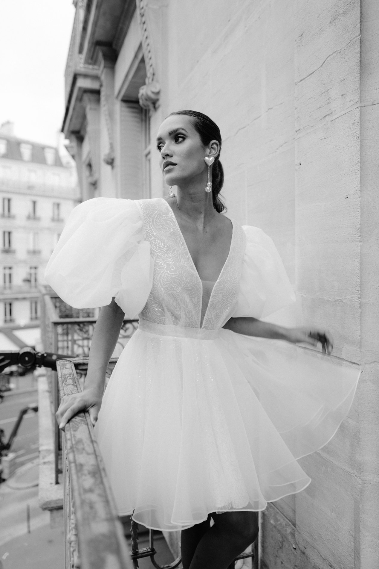 In this article, we'll take a closer look at Maison Rime Arodaky wedding dresses to help you choose the perfect dress for your special day.