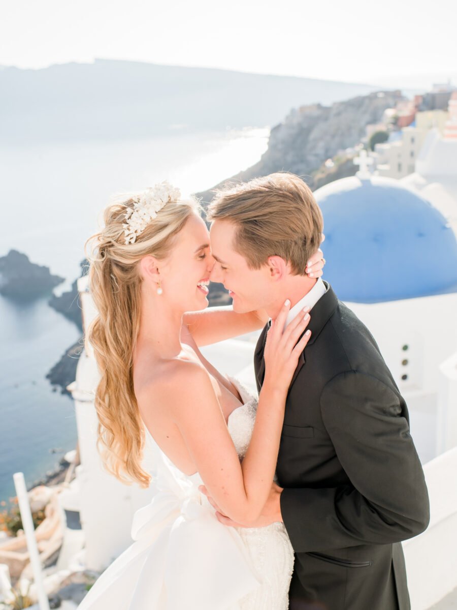 Five Tips To Plan the Perfect Wedding in Santorini