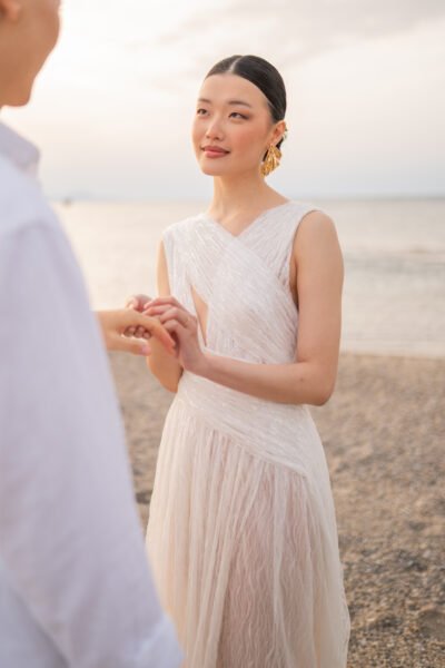 Personalized Wedding Planning by Pipistrello wedding elopement on the beach of Rethymno