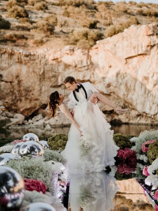 The-Sound-of-I-Do-Perfecting-Wedding-Ceremony-Audio-by-Magaliosbros-photography-on-Ellwed-00031